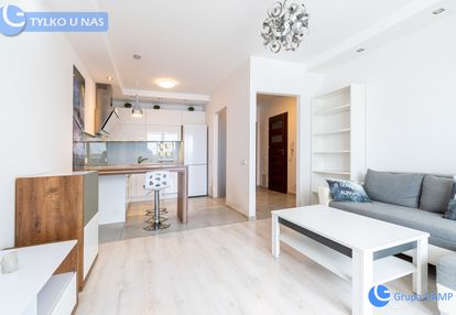 Jasne, 2 pokoje, balkon, garaż, prądnik biały