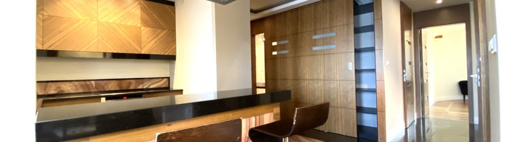Balkon/parking/siłownia i sauna/blisko metra!