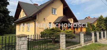 Komfortowy dom z ogrodem w spokojnej okolicy