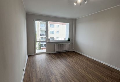 3 pokoje, karwiny, po generalnym remoncie, balkon