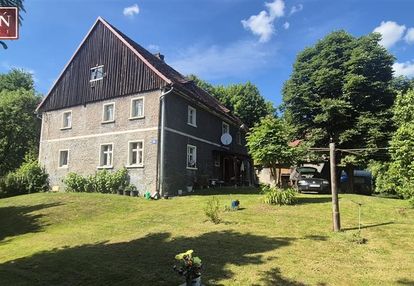 „dom 210 m² ze stodołą i budynkiem gospodarczym |
