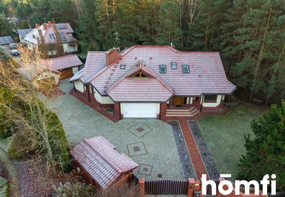 Willa miejska w bezpośrednim sąsiedztwie lasu