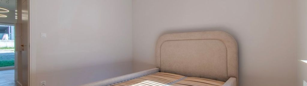 Przestronne mieszkanie od wschodu dwu poziomowe