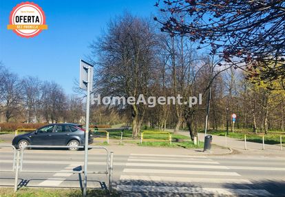 Działka przy głównej alei parku śląskiego