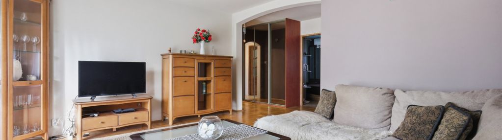 4 pokoje z widokiem na zieleń i cisza i balkon
