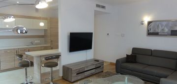 Apartament na borku, garaż, balkon, 5tys. wszystko