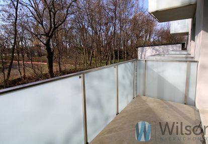 Gotowe do odbioru. widok na park.