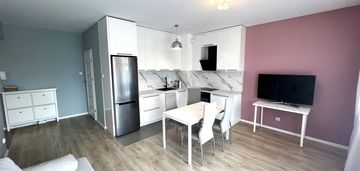 Apartament 3 pokoje garaż - pomorska