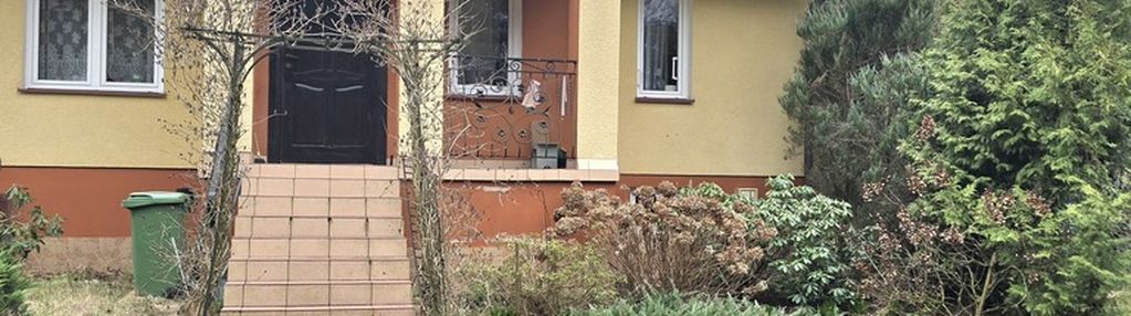 Dom z ogrodem przy lesie wólka leśna