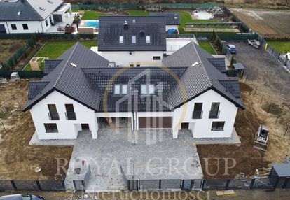 Dom w stanie deweloperskim na obrzeżach miasta