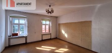 3 pokoje 70.49 m2 do remontu