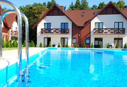 Dwupoziomowy apartament nad morzem z basenem