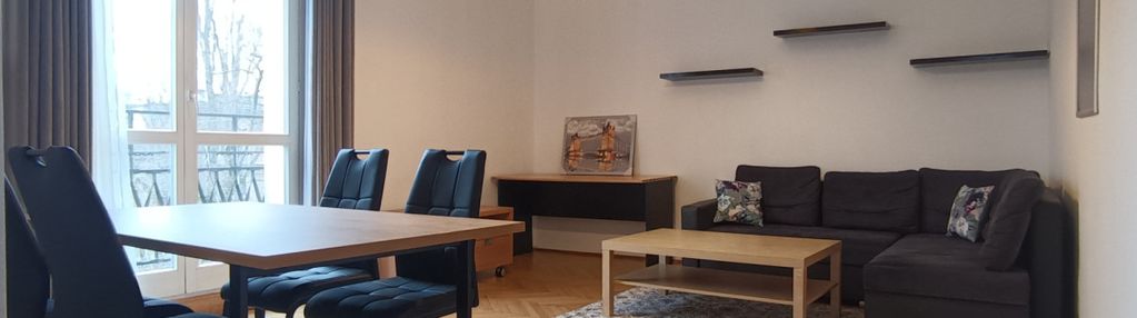 Wysokie  2 pokoje widna kuchnia. mokotów kamienica