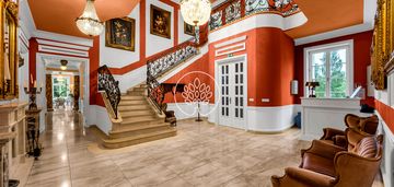 Atrakcyjny dwór / hotel / blisko warszawy gastro