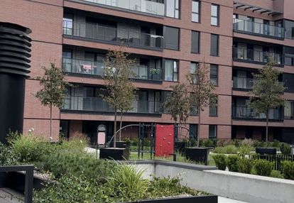 Kawalerka z widokiem na rzekę