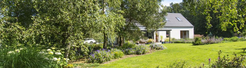 Dom wolnostojący z pięknym ogrodem szemud