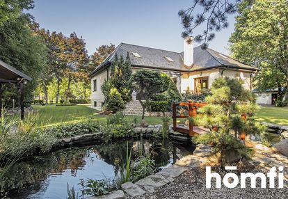 Dom jednorodzinny z budynkiem biurowo-magazynowym