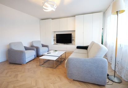 Po remoncie-dwa pokoje - loggia- piękne i schludne