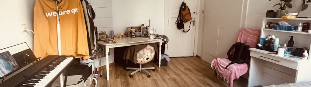 Blisko uniwersytetu łódzkiego, ogrodzony teren