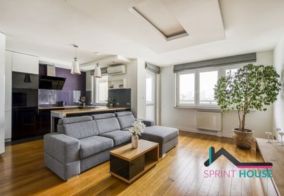 3-pokojowe, odnowione, dużo szaf!