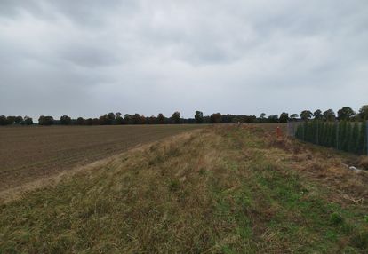 Działka z potencjałem położona w pasie nadmorskim.