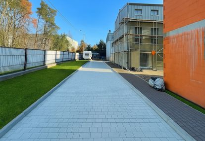 Nowe osiedle przy szkole- falenica