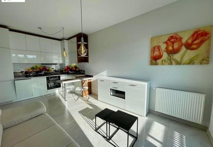 2-pokojowe, umeblowane z garażem i komórką