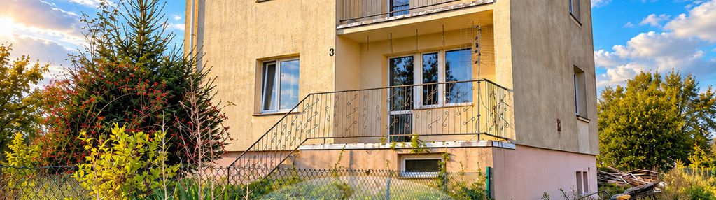Dom z potencjałem, garażem i działką ponad 3000 m² - krasowiec