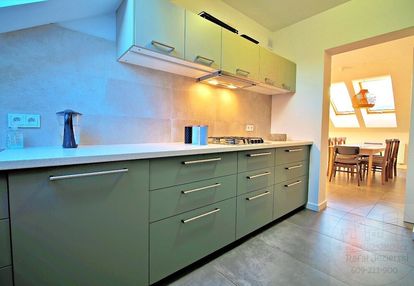 Cichy apartament 100m 3 pokoje, taras, parking