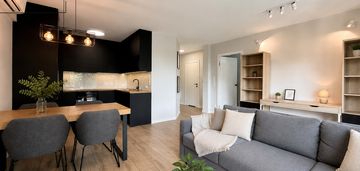 Wysoki standard/garaż/balkon/klima/metro wilanowsk