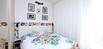 Nietuzinkowy mikroapartament z balkonem na woli