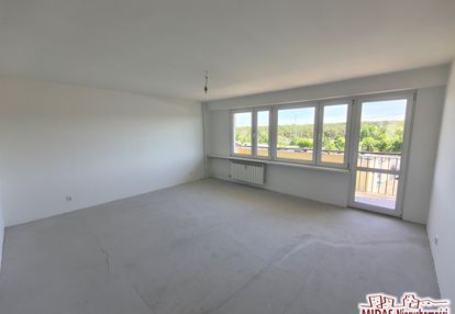 60,70m2, 3 pokoje po remoncie, loggia południe !