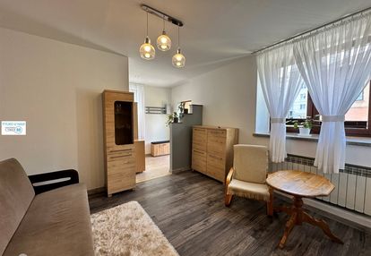 Komfortowa, wyposażona kawalerka w centrum