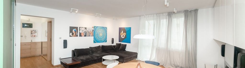 3 pokoje na balbinie do wejścia