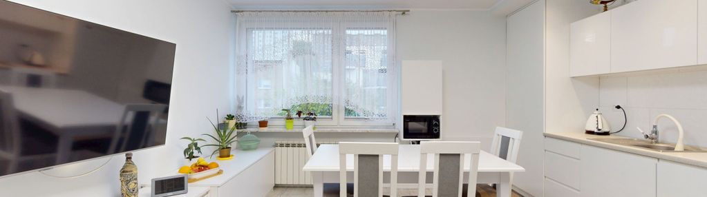 Idealnie skomunikowane mieszkanie na start !