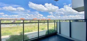 3 pokoje, 2 miejsca postojowe, komórka, balkon 8m2