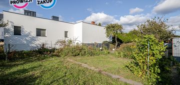 Mieszkanie z garażem i duzym ogródkiem