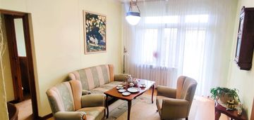 Duże ,można przerobić na 4 pokoje. dodatkowo garaż