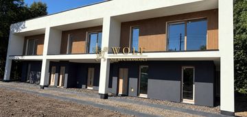 Nowoczesny apartament z ogródkiem w lasowicach