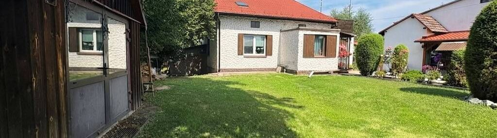 Dom z ogrodem, garażem i letnią kuchnią