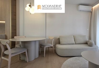 Centrum 3 pokoje, wysoki standard  55 m2, parking