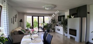 Dom 306 m² z dużą działką 3143 m²+budynki gościnne