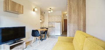 Czerwone maki | bunscha park| 1 pok.| tramwaj