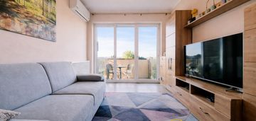 3 pokoje | balkon z widokiem na rzekę | klecina