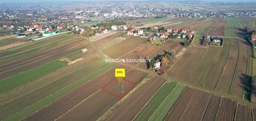 Działka budowlana 10 ar w miechowie