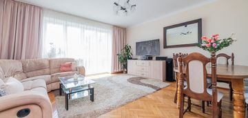 Ciche 3 pokoje, kamienica, balkon, śródmieście