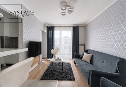Ostatnie piętro/balkon/garaż/dom development/2 pok