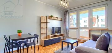 Odświeżone, duży balkon, blisko centrum