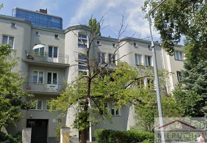 Mieszkanie w przedwojennej kaminicy ul. nabielaka