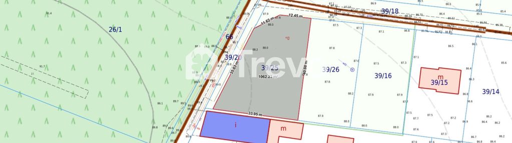 Narożna działka budowlana | media w drodze